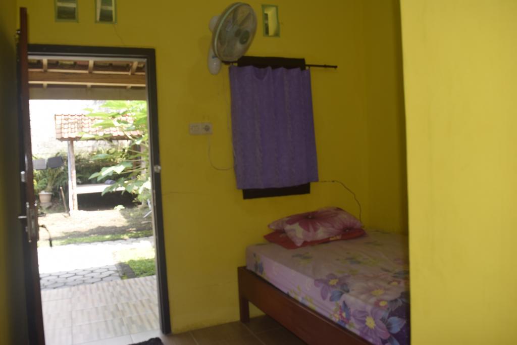 Blue Flame Inn Banyuwangi (East Java) Exterior photo